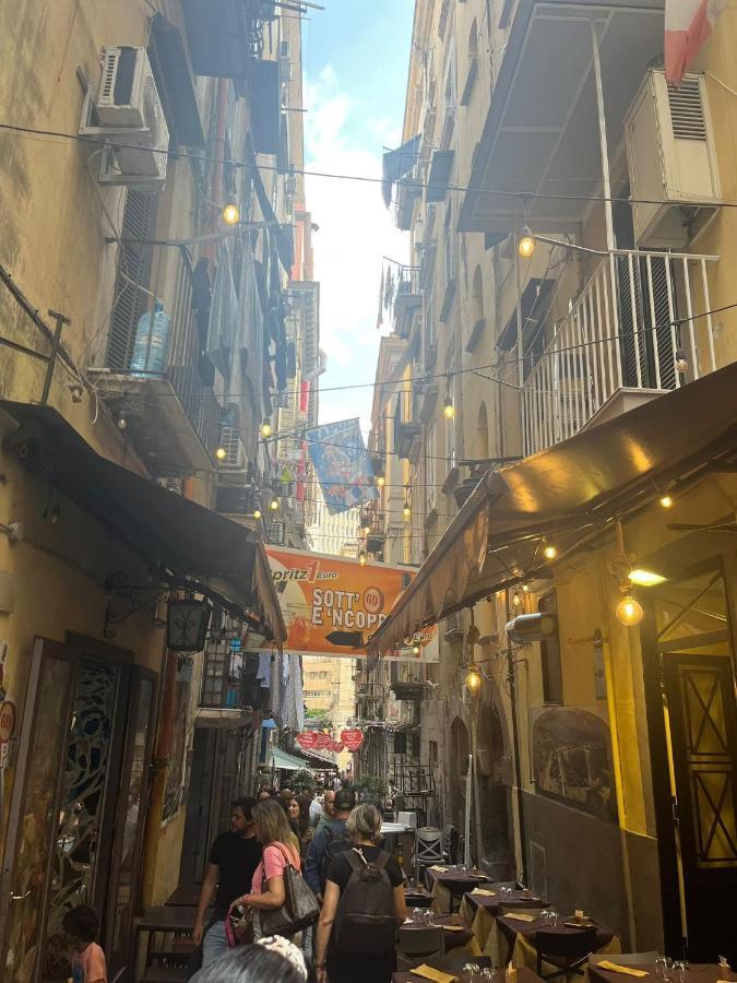 נאפולי Casa Vacanza La Spagnola מראה חיצוני תמונה