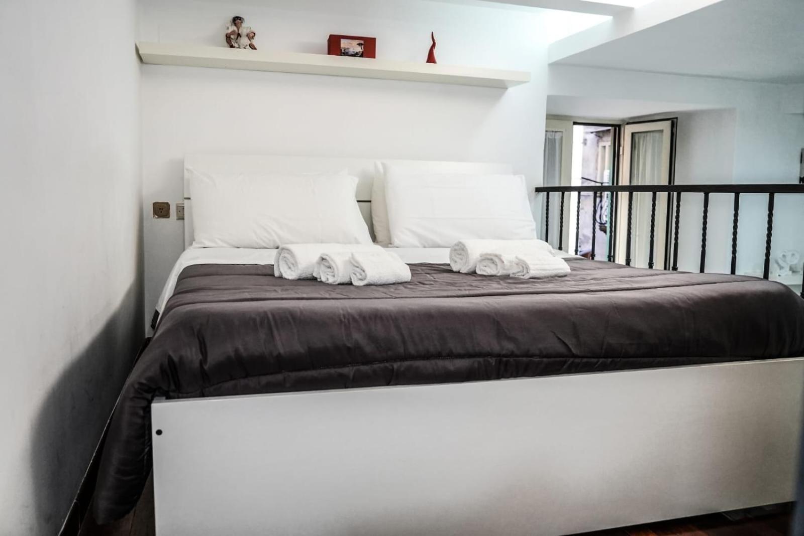 נאפולי Casa Vacanza La Spagnola מראה חיצוני תמונה