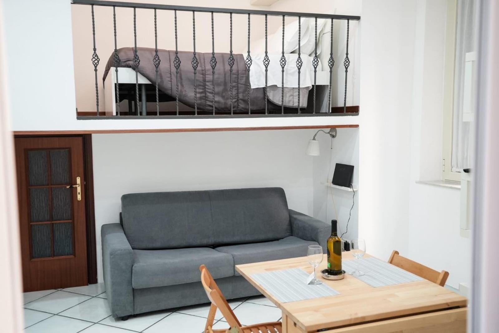 נאפולי Casa Vacanza La Spagnola מראה חיצוני תמונה